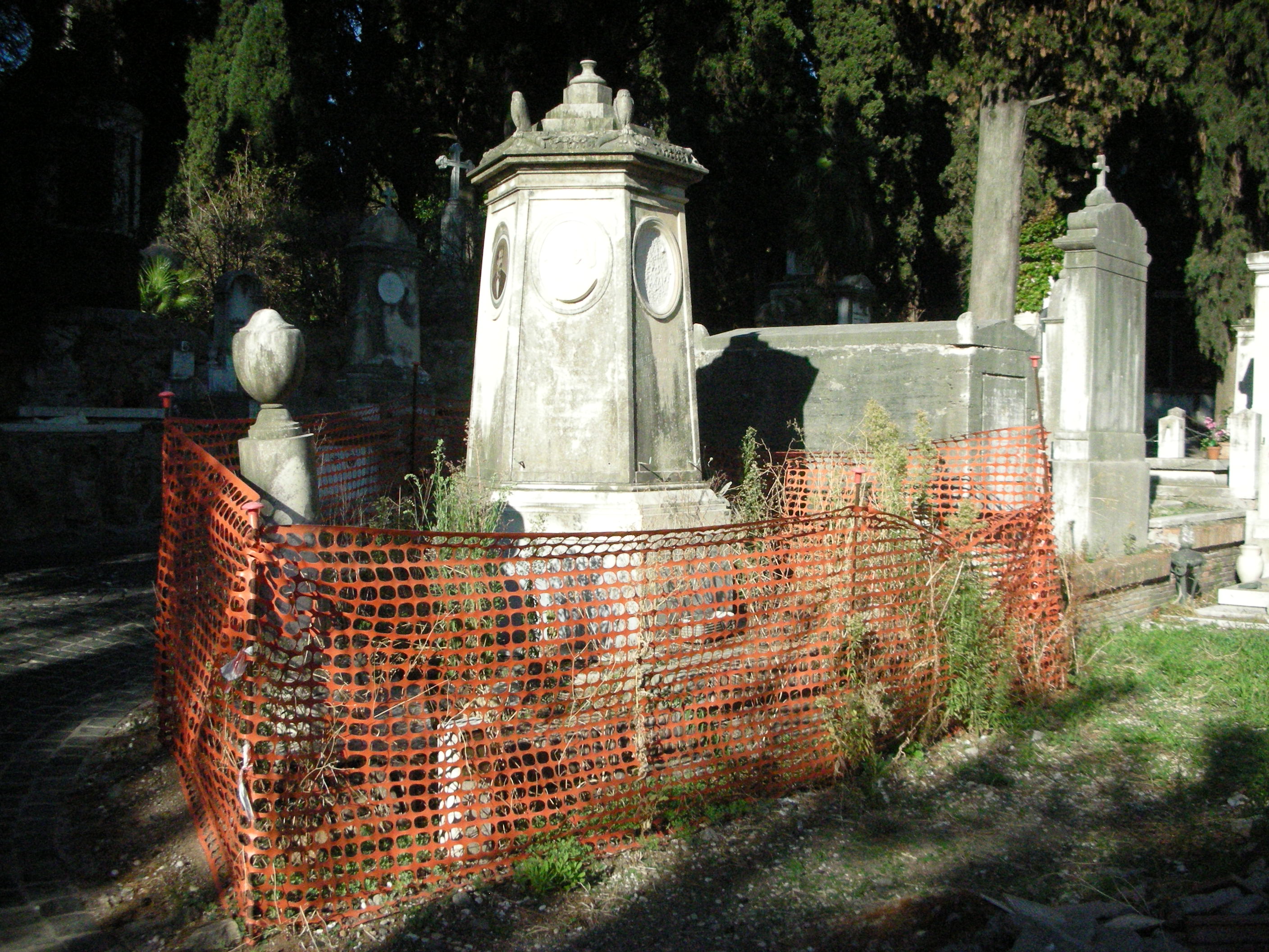 20190724CimiteroDegradato