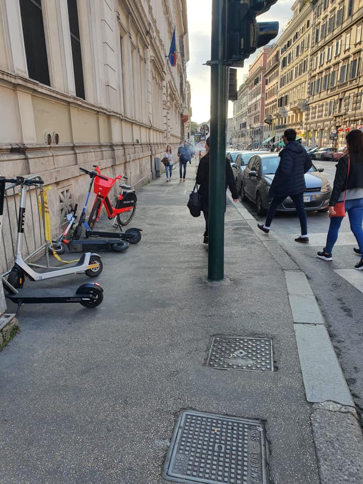 20210427MonopattiniAbbandonati2