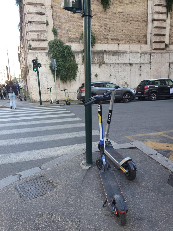 20210427MonopattiniAbbandonati3